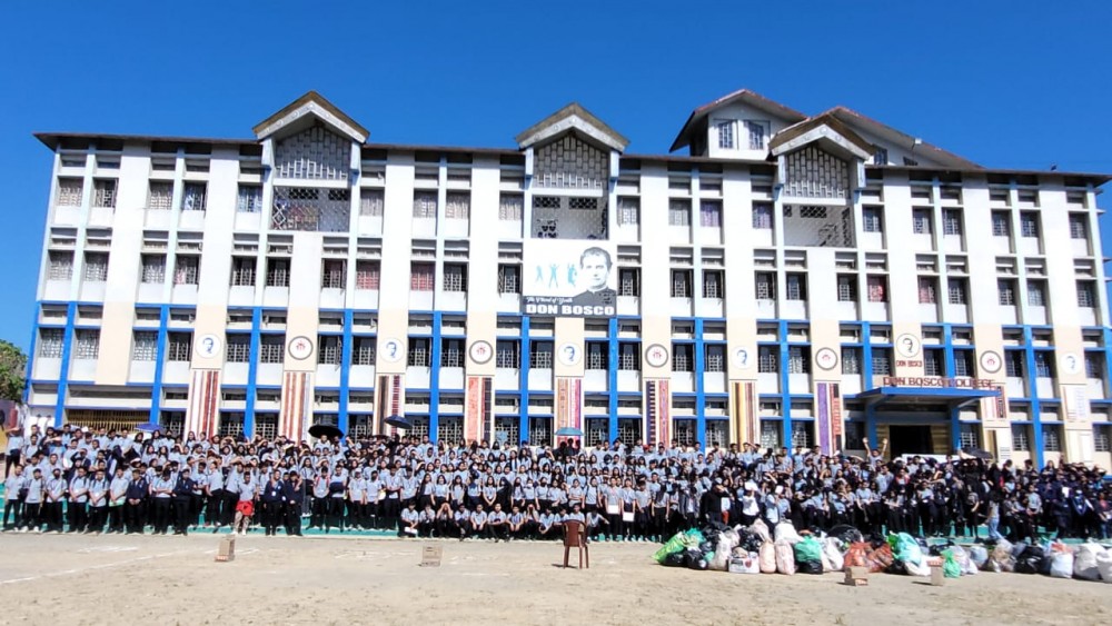 The NSS Units of Don Bosco College Kohima pose with the waste collected during the NSS Clean India Campaign on October 21. (Photo Courtesy: NSS DBC)